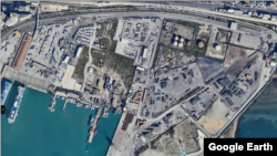 Pamje satelitore të portit të Durrësit