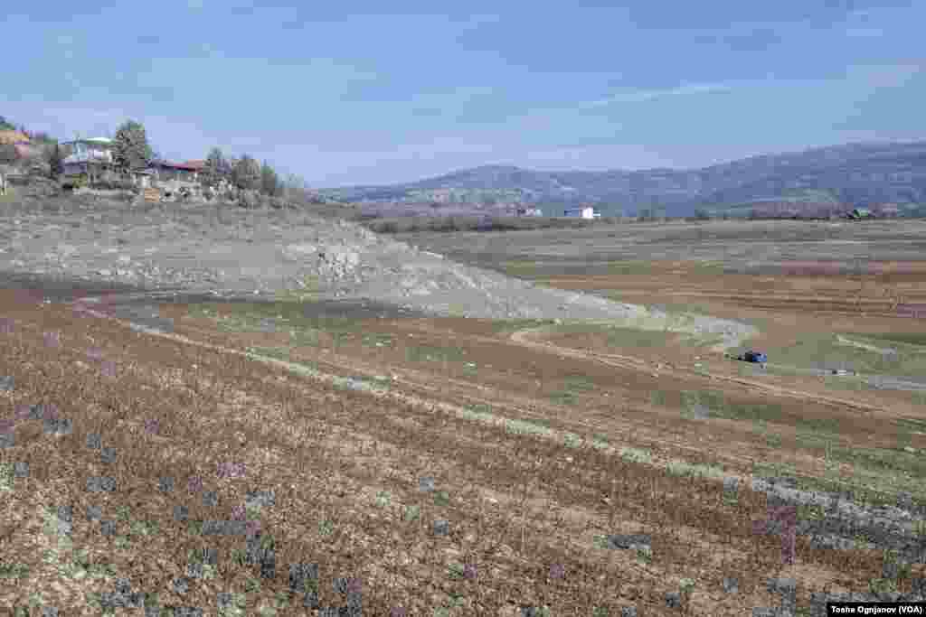 Тиквешко Езеро