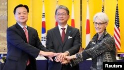 Janubiy Koreya, Yaponiya va AQSh rasmiylari Tokioda uchrashdi