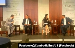 លោក កែវ ឈា ឯកអគ្គរាជទូត​កម្ពុជា​ប្រចាំ​សហរដ្ឋ​អាមេរិក បាន​អញ្ជើញ​ចូលរួម​ជា​វាគ្មិន​នៅ​ក្នុង​វេទិកា​តុមូល​ស្តីពី​ស្ថាបត្យកម្ម​អាស៊ាន នៅមជ្ឈមណ្ឌលសម្រាប់យុទ្ធសាស្ត្រនិង​ការ​សិក្សាអន្តរជាតិ (Center for Strategic and International Studies)​ នៅ​រដ្ឋធានី​វ៉ាស៊ីនតោន កាលពីថ្ងៃពុធទី២៦ ខែតុលា ឆ្នាំ២០២២។