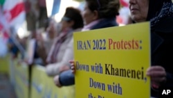 Eronda bir ayolning o’limi ketidan avj olgan norozilik namoyishlari