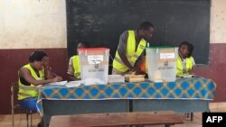 Sao Tomé est habitué aux alternances au pouvoir entre l'ADI et le MLSTP-PSD, deux formations qui dominent la scène politique depuis l'instauration du multipartisme en 1991.
