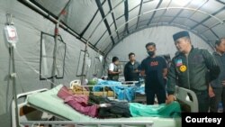 Para korban keracunan gas hidrogen sulfida dari proyek pengembangan energi panas bumi saat mendapatkan perawatan di Kabupaten Mandailing Natal, Sumatra Utara. Selasa 27 September 2022. (Courtesy: Pemkab Mandailing Natal)