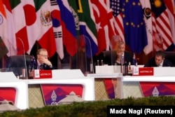 Gubernur Reserve Bank of Australia (RBA) Philip Lowe menghadiri Pertemuan Menteri Keuangan dan Gubernur Bank Sentral G20 di Nusa Dua, Bali, 15 Juli 2022. (Foto: Made Nagi via REUTERS)