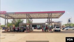Une station-service à Ouagadougou, la capitale du Burkina Faso.