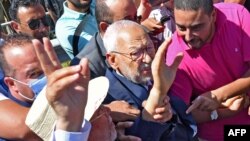 Le parti Ennahdha est accusé par ses détracteurs d'avoir facilité le départ de jihadistes vers les zones de conflit.