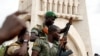 Tentara Mali melakukan patroli di ibu kota Bamako di tengah situasi keamanan yang bergejolak di Mali (foto: ilustrasi). 