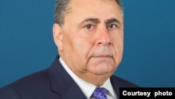 Cavanşir Paşazadə (Foto Milli Məclisin rəsmi internet saytından götürülüb)