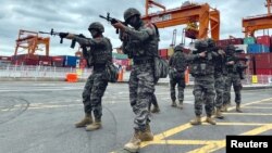 지난 8월 24일 한국 부산항에서 '을지프리덤실드(UFS)' 미한 연합훈련의 일환으로 대테러 훈련이 진행됐다.