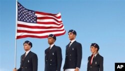 Seragam resmi tim Olimpiade AS yang akan dipakai pada parade upacara pembukaan di London, 27 Juli. 