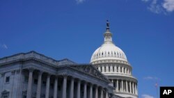 نمایی از ساختمان کنگره آمریکا در شهر واشنگتن، پایتخت ایالات متحده - آرشیو