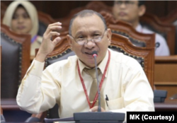 Guru besar hukum Universitas Cenderawasih, Jayapura, Papua, Prof Melkias Hetharia. (Foto: MK)