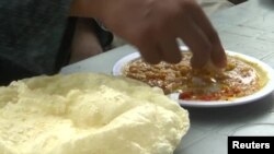 Inflasi menyebabkan harga puri, naik dua kali lipat.