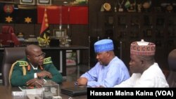 Hira da Babban Hafsan sojojin Najeriya Laftanar Janar Faruk Yahaya