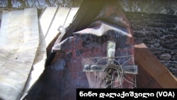 რუსული დაბომბვის შემდეგ. ნიქოზი, 2008