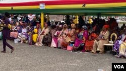 Mata ma ba a bar su a baya ba