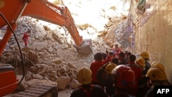 امدادگران در «چشمه امام علی» - ۲۱ اوت ۲۰۲۲