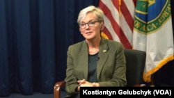 Ако сакаме да бидеме енергетски безбедни и енергетски независни, тоа значи дека треба да произведуваме сопствена енергија, Џенифер Гранхолм