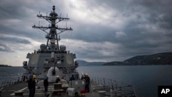 ناو هواپیمابر «یو‌اس‌اس‌کارنی» در آب‌های یمن