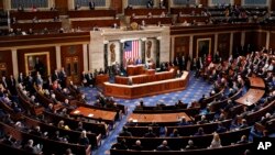 Prezident Jo Bayden Kongress va xalqqa murojaat qilmoqda. Kapitoliy, Vashington shahri, 1-mart, 2022. 