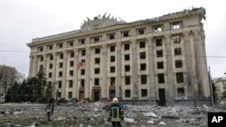 Xarkov ma'muriyatining raketa hujumiga uchragan binosi