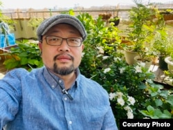 时评人五岳散人 （照片由本人提供）