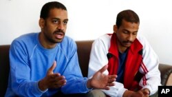 الکساندا کوتی، چپ، و الشافع الشیخ، که گفته می شود در میان چهار جهادی بریتانیایی بودند که یک گروه داعشی به نام «بیتلز» را تشکیل دادند - آرشیو