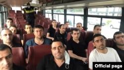 სომეხი სამხედრო ტყვეები საქართველოს გავლით სამშობლოში ბრუნდებიან