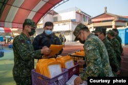台湾新制14天教召第一天(3月5日)，受召的后备军人完成报到。(照片提供：台湾国防部)