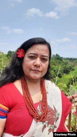 ড. কাবেরী গায়েন।