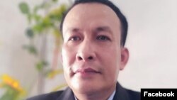 លោក ​សៀម ភ្លុក ​ស្ថាបនិក​គណបក្ស​បេះដូង​ជាតិ ក្នុង​រូបថត​ពី​​ទំព័រ​ហ្វេសប៊ុក​របស់​លោក​​​ដែល​បង្ហោះ​កាល​ពី​ថ្ងៃ​ទី​២២ ខែ​តុលា ឆ្នាំ​២០២១។ (Facebook/Seam Pluk)