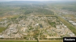 资料照片：美国国家核安全局提供的位于加州的劳伦斯·利弗莫尔国家实验室的航拍图。(2011年7月5日)