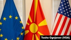 Знамиња на ЕУ, Северна Македонија и САД