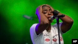 Penyanyi Jessy Wilson tampil di MECU Pavilion, Baltimore, 20 Agustus 2019. (Brent N. Clarke/Invision/AP)