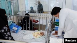 سازمان داکتران بدون مرز گفته است که مرگ و میر ناشی از بیماری سرخکان در میان کودکان در افغانستان در مقایسه با زمان مشابه سال گذشته میلادی، سه برابر افزایش یافته است.