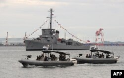 រូបឯកសារ៖ ក្រុម​កងទ័ព​ជើងទឹក​ពិសេស​របសើ​ហ្វីលីពីន​យាមល្បាតលើឆ្នេរ Subic Bay កាល​ពី​ថ្ងៃទី​០៦ សីហា ២០១៣។