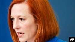 Sekretarja e Shtypit e Shtëpisë së Bardhë, Jen Psaki, duke biseduar me gazetarët (18 mars 2022)