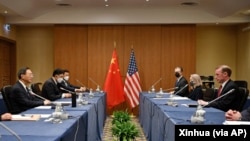 美国白宫国家安全顾问沙利文与中共中央政治局委员、中共中央外事办主任杨洁篪在意大利罗马的Cavalieri希尔顿酒店就乌克兰局势举行会谈。（2022年3月14日）