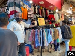 Street vendors, whose incomes were hit in the last two years, are optimistic that business will recover.