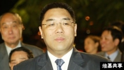 现任澳门特别行政区行政长官崔世安博士