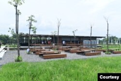 Balkondes Karangrejo kini mampu memenuhi sebagian kebutuhan energi listriknya secara mandiri melalui PLTS. (Foto: Pertamina)