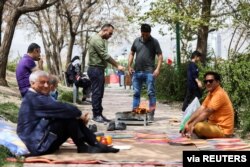 استقبال از سیزده بدر و روز طبیعت در ایران