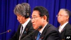 기시다 후미오 일본 총리가 13일 캄보디아 수도 프놈펜에서 열린 미한일 3국 정상회담에서 발언하고 있다.