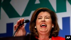 អ្នកស្រី Karen Handel ទទួល​ជ័យជម្នះ​ក្នុង​យប់បោះឆ្នោត​កាល​ពី​ថ្ងៃទី​២០​ មិថុនា ២០១៧។