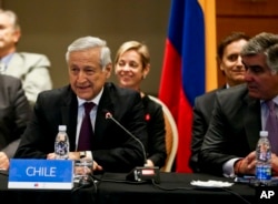 Chile's Foreign Affairs Minister Heraldo Munoz, talks during a meeting with representatives from Peru, Colombia, and Mexico in Vina del Mar, Chile, March 14, 2017.