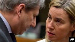 Johanes Han i Federika Mogerini