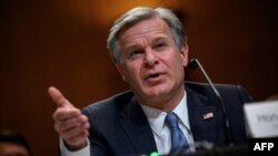 크리스토퍼 레이 미 연방수사국(FBI) 국장이 4일 2025회계연도 FBI 예산 심의를 위한 상원 세출위원회 청문회에서 발언하고 있다.