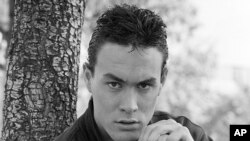 ARHIVA - Brendon Li, sin Brusa Lija, poginuo je u nesreći na snimanju filma "Vrana". 