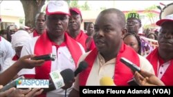 Yves Fifadji, secrétaire général du Syntrasesh, à Cotonou, Bénin, le 5 novembre 2017. (VOA/Ginette Fleure Adandé)