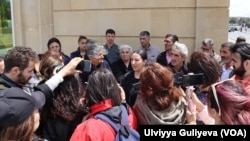 "Tərtər işi" üzrə həbs olunanların qohumlarının aksiyası (Arxiv foto. Mənbə: VOA) 